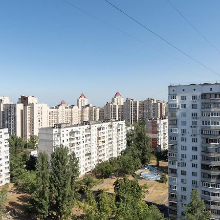 Чудова Квартира Для Відпочинку І Роботи На Оболоні Kiev Luaran gambar